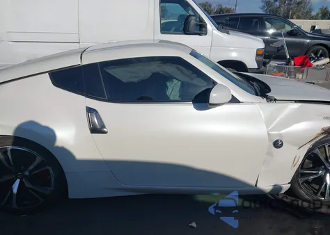 2020 Nissan 370Z Sport Touring 7-Speed Automatic z USA, uszkodzony, nr VIN JN1AZ4EH7LM820317